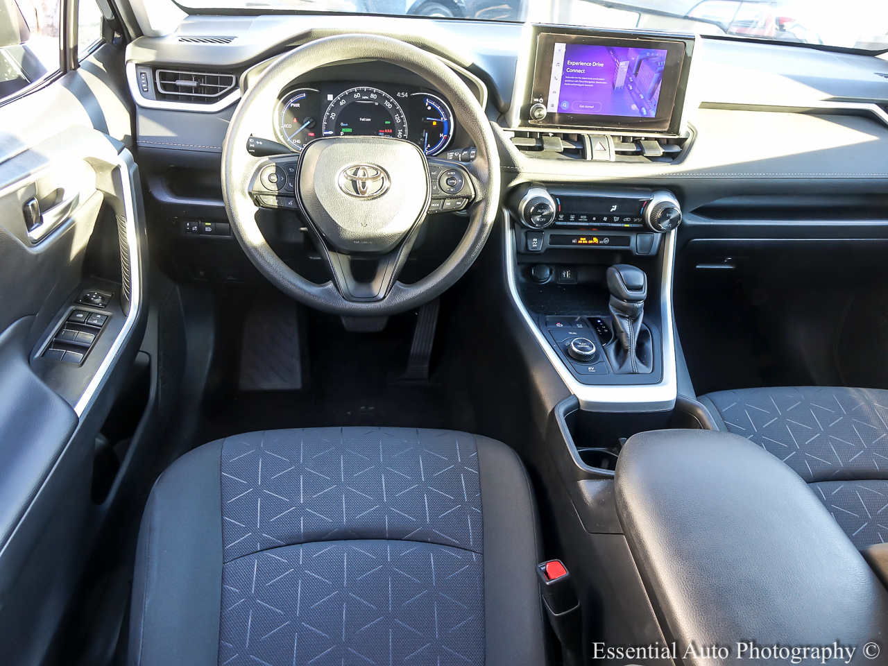 Toyota RAV4 Hybrid XLE 2024