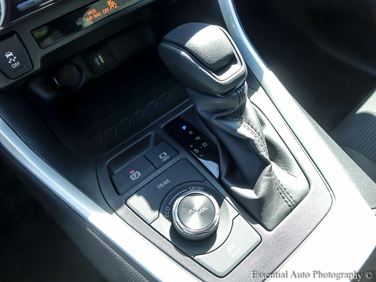 Toyota RAV4 Hybrid  2024