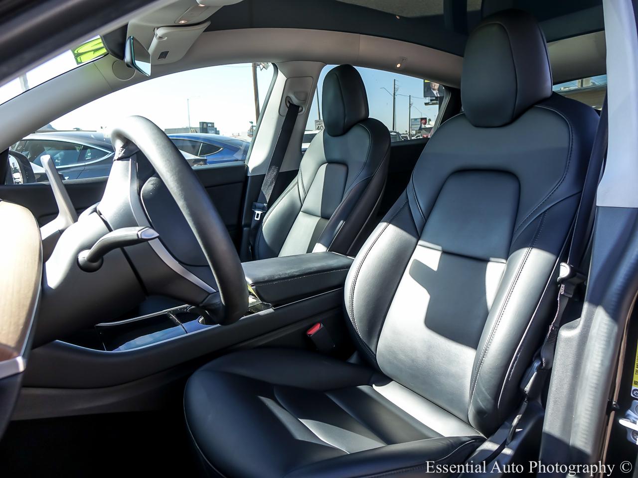 2020 Tesla Model Y Performance 4D SUV - White exterior view 7