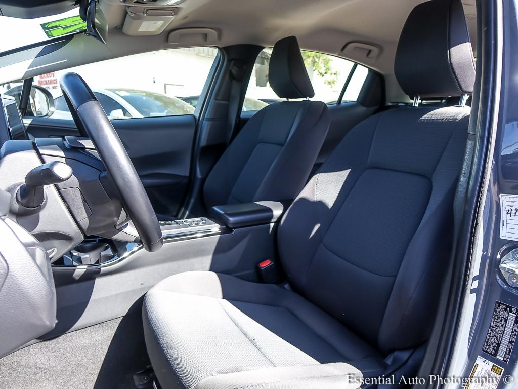 2024 Toyota Prius LE 5D Hatchback - White exterior view 8