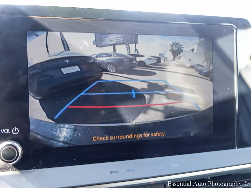 2024 Toyota Prius LE 5D Hatchback - White exterior view 14