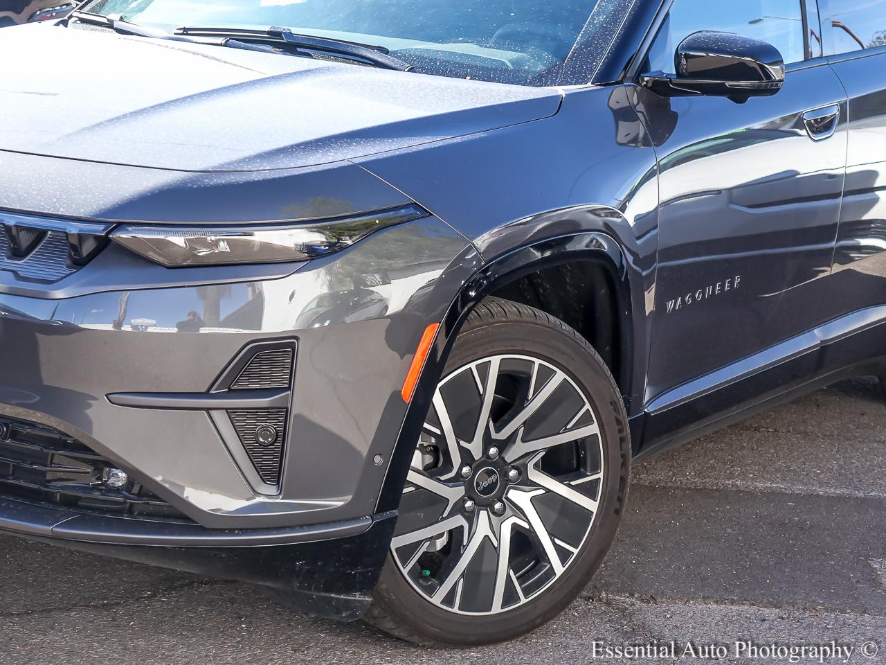 2025 Jeep Wagoneer S Limited 4D SUV 4WD - Gray exterior view 3