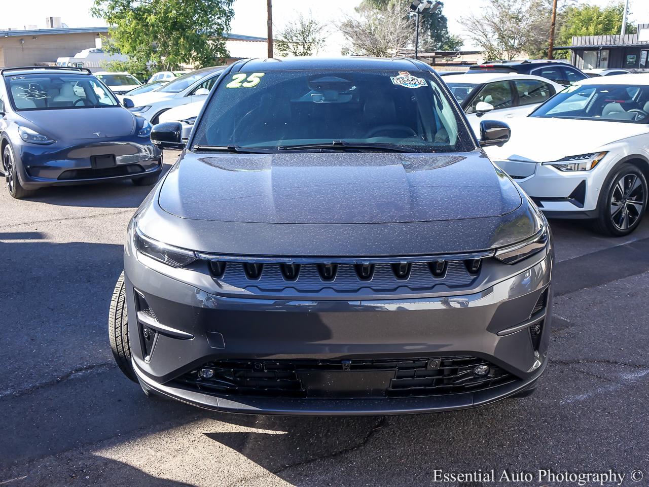2025 Jeep Wagoneer S Limited 4D SUV 4WD - Gray exterior view 4