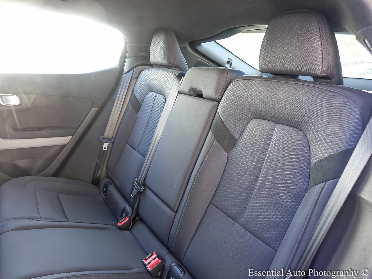 Polestar 2 Base 5D Hatchback RWD 2024