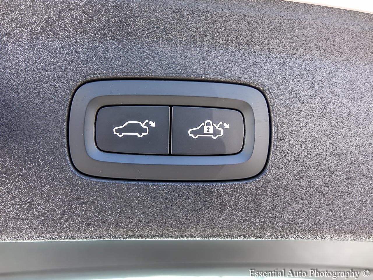 Polestar 2 Base 5D Hatchback RWD 2024