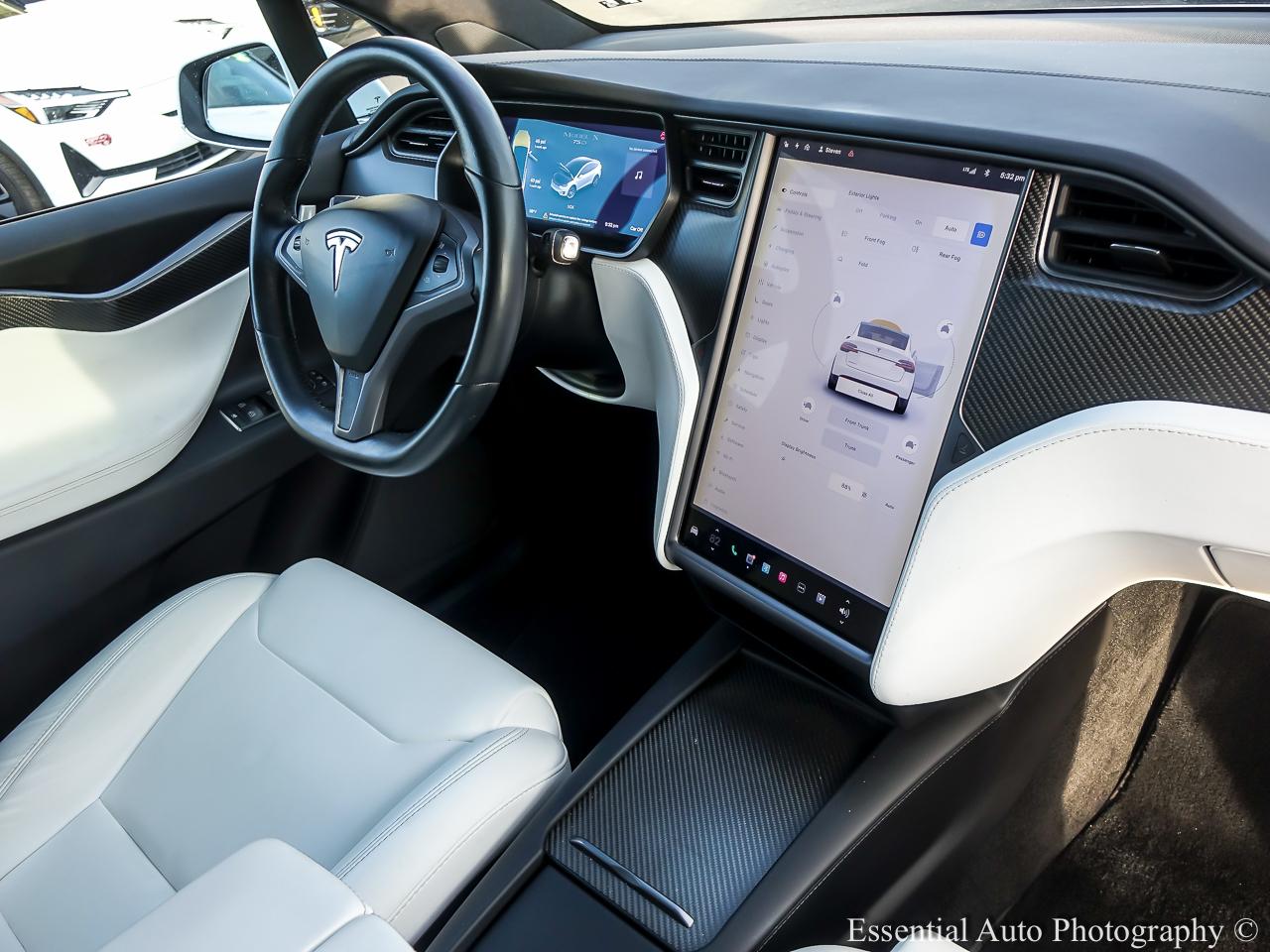 Tesla Model X 75D 2018