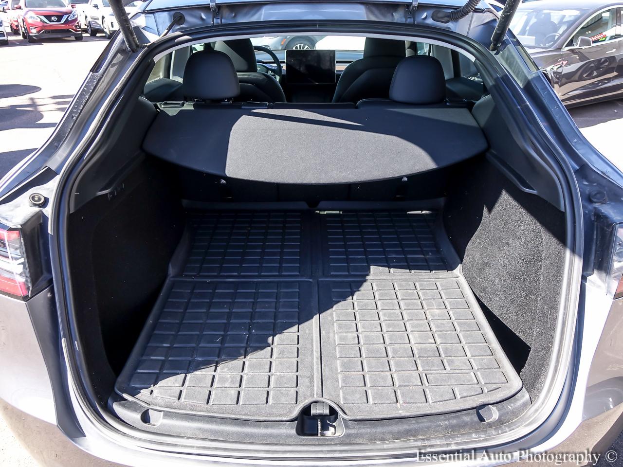 Tesla Model Y Performance 4D SUV AWD 2024