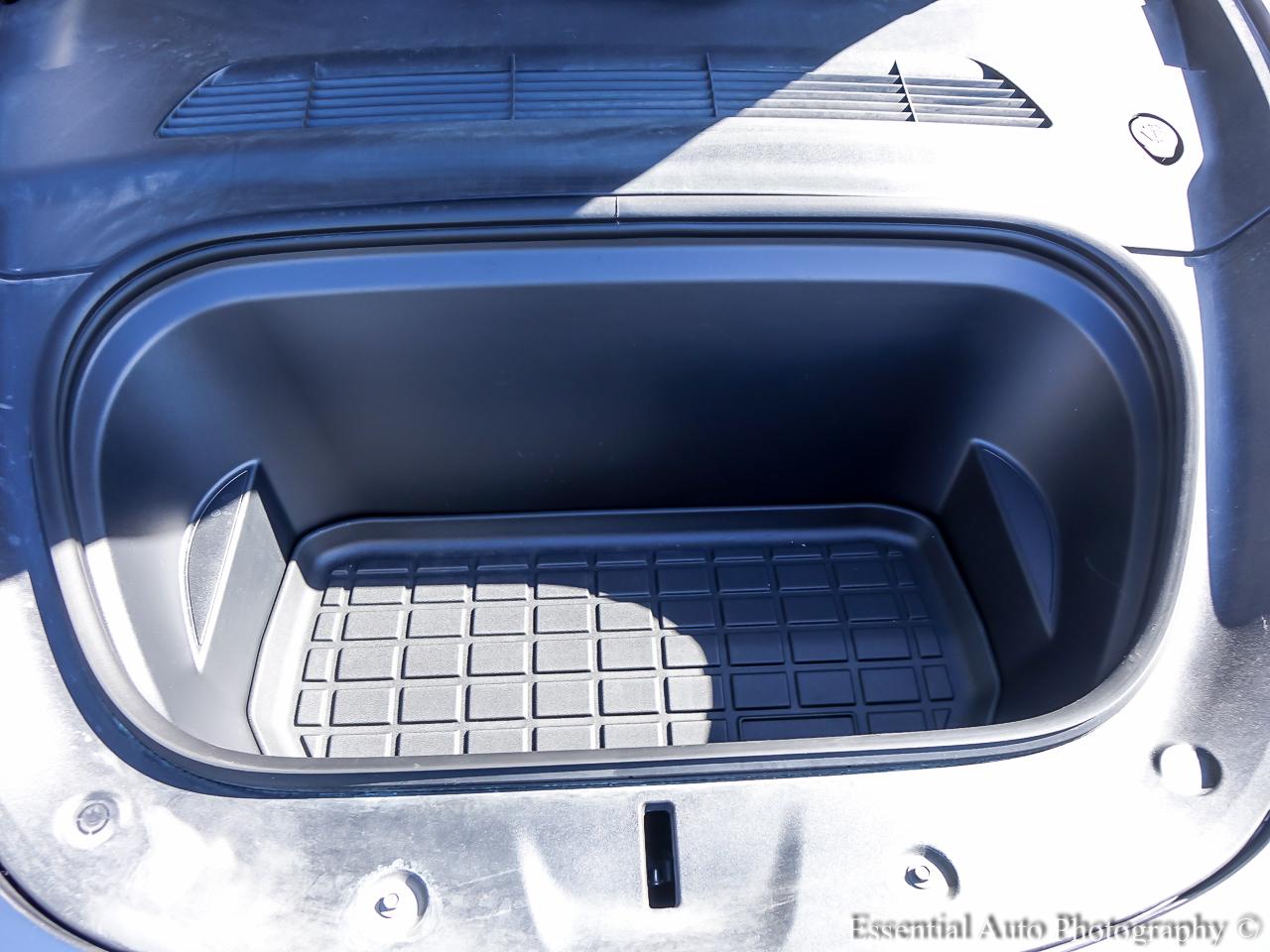 Tesla Model Y Performance 4D SUV AWD 2024