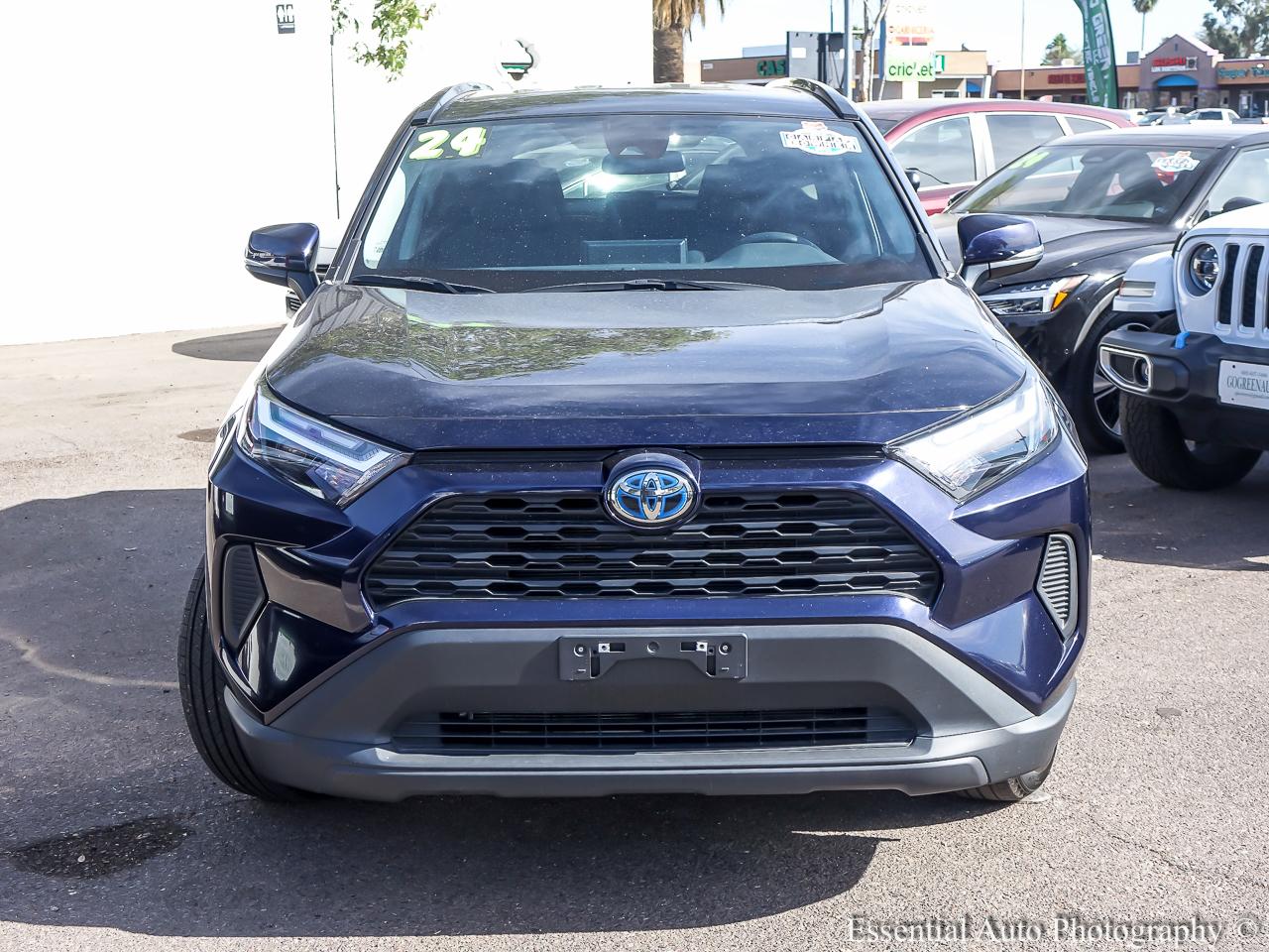 Toyota RAV4 Hybrid AWD 4dr XLE (Natl) 2024