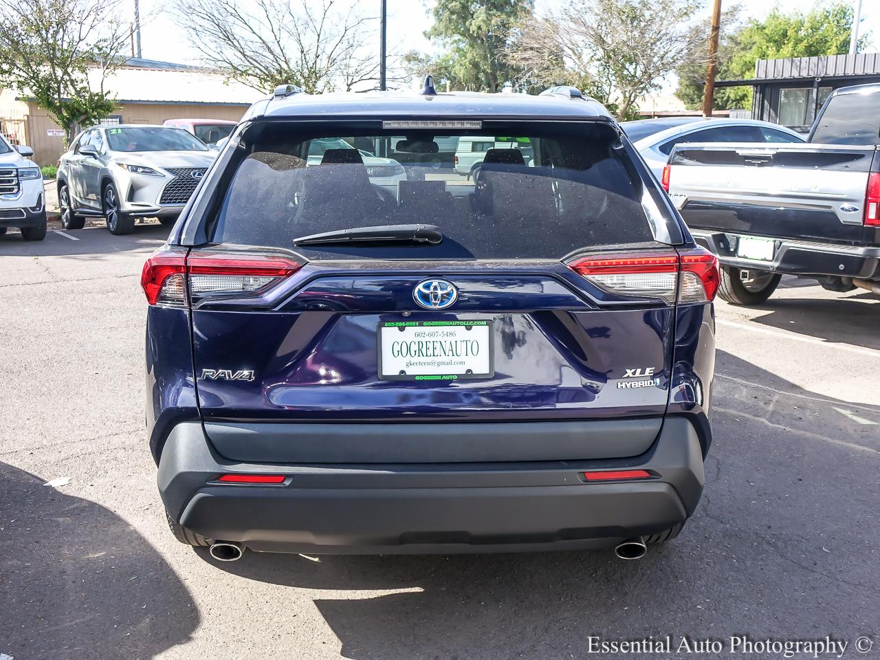 Toyota RAV4 Hybrid AWD 4dr XLE (Natl) 2024