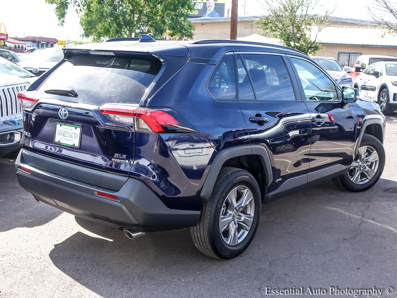 Toyota RAV4 Hybrid AWD 4dr XLE (Natl) 2024