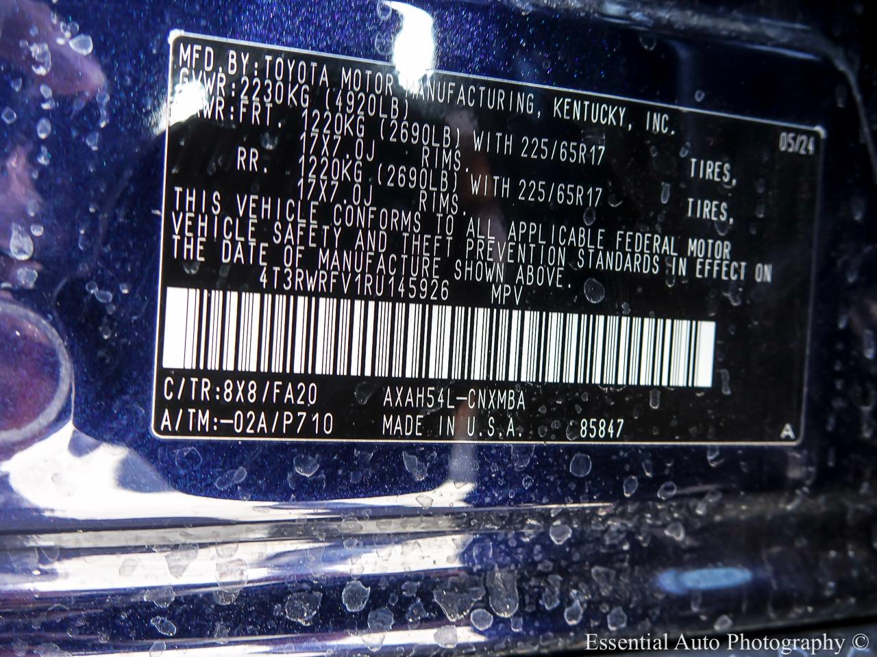 Toyota RAV4 Hybrid AWD 4dr XLE (Natl) 2024