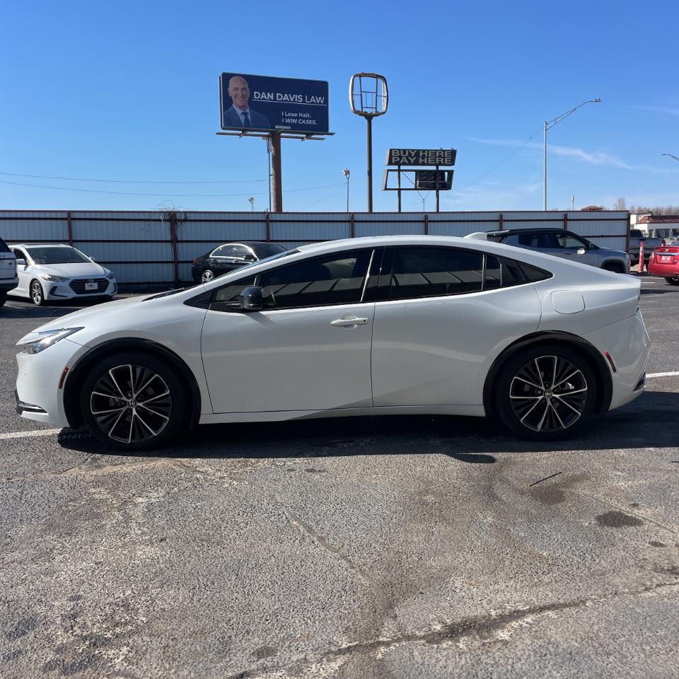 Toyota Prius  2023