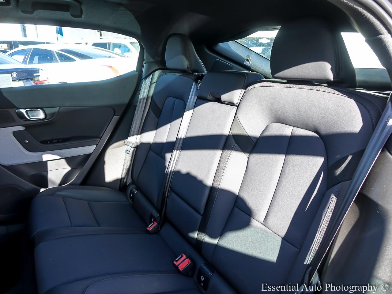 Polestar Polestar 2 Base 5D Hatchback RWD 2024