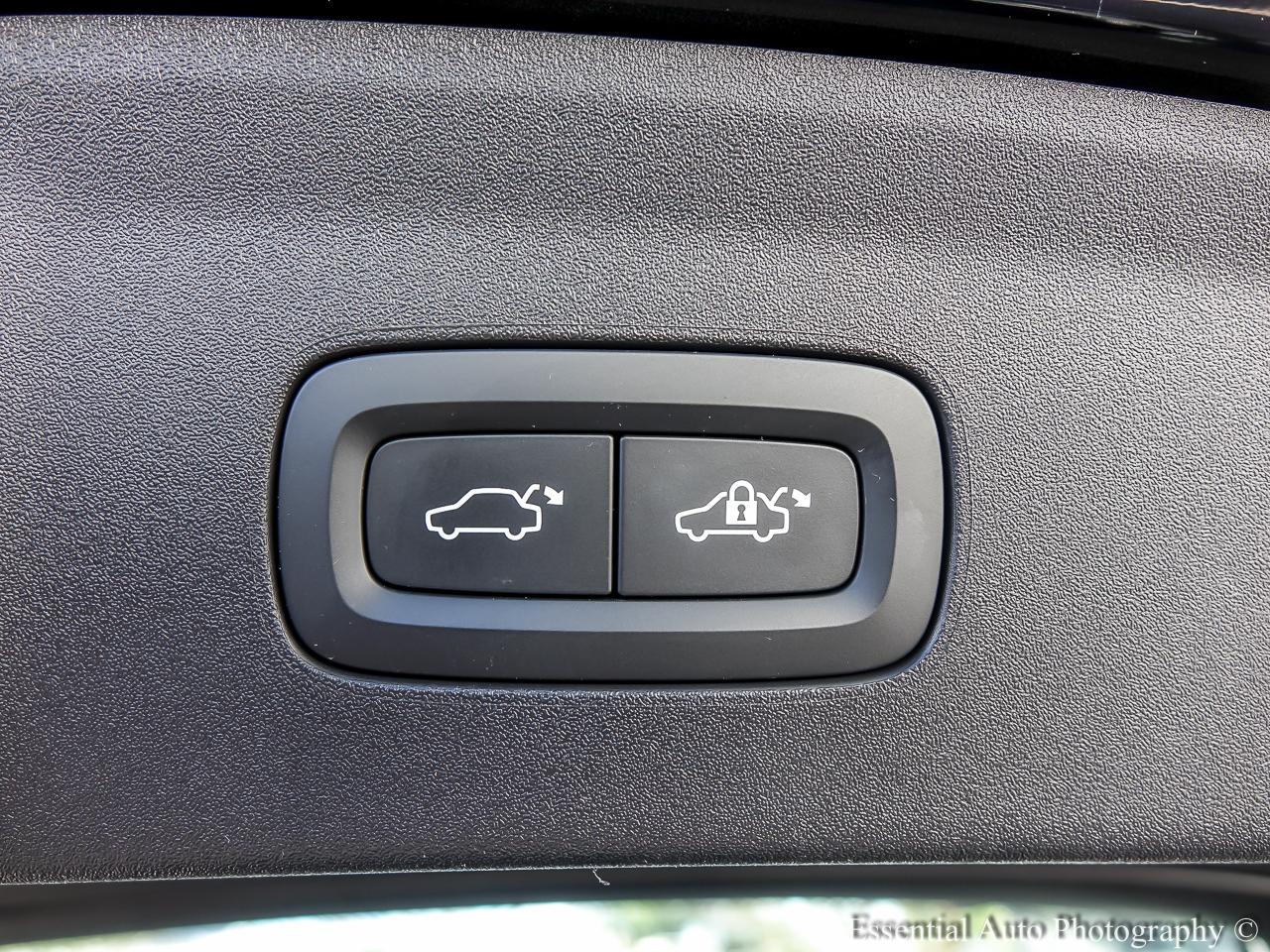 Polestar Polestar 2 Base 5D Hatchback RWD 2024