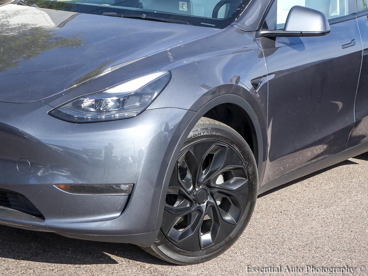 2023 Tesla Model Y Standard Range 4D SUV - Gray exterior view 3