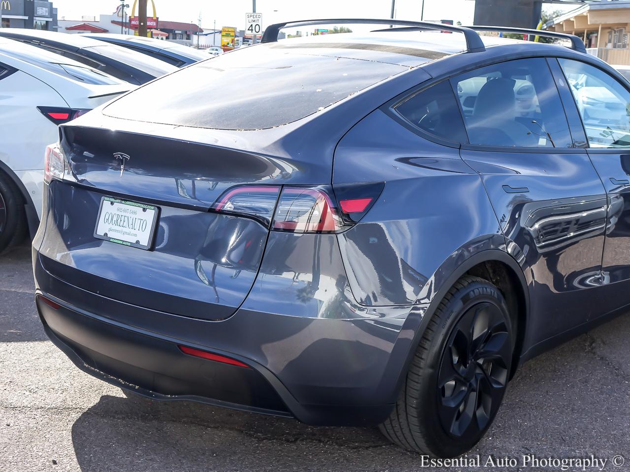 2023 Tesla Model Y Standard Range 4D SUV - Gray exterior view 6