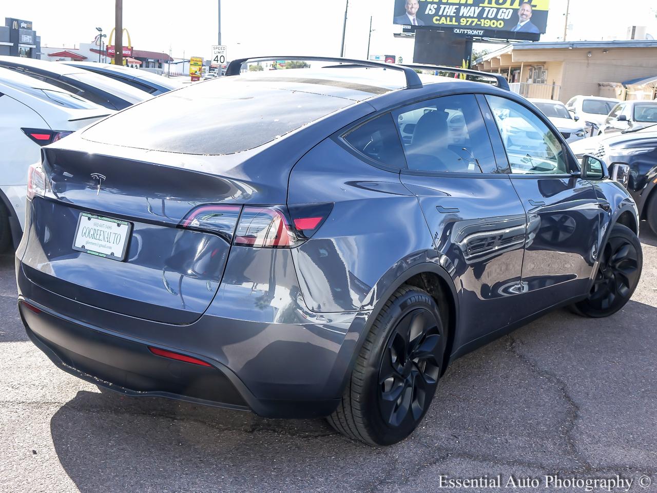 2023 Tesla Model Y Standard Range 4D SUV - Gray exterior view 7