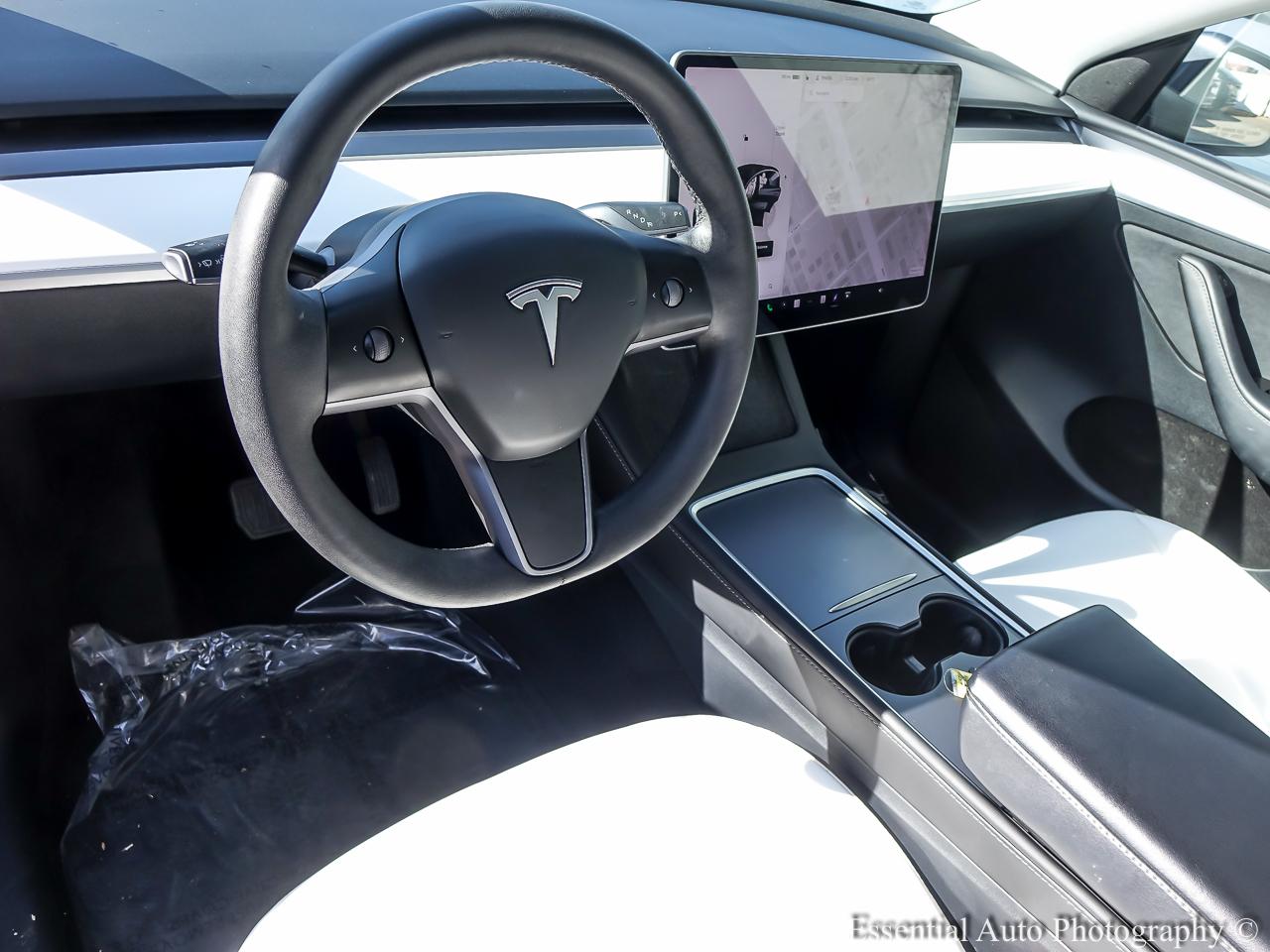 2023 Tesla Model Y Standard Range 4D SUV - Gray exterior view 10