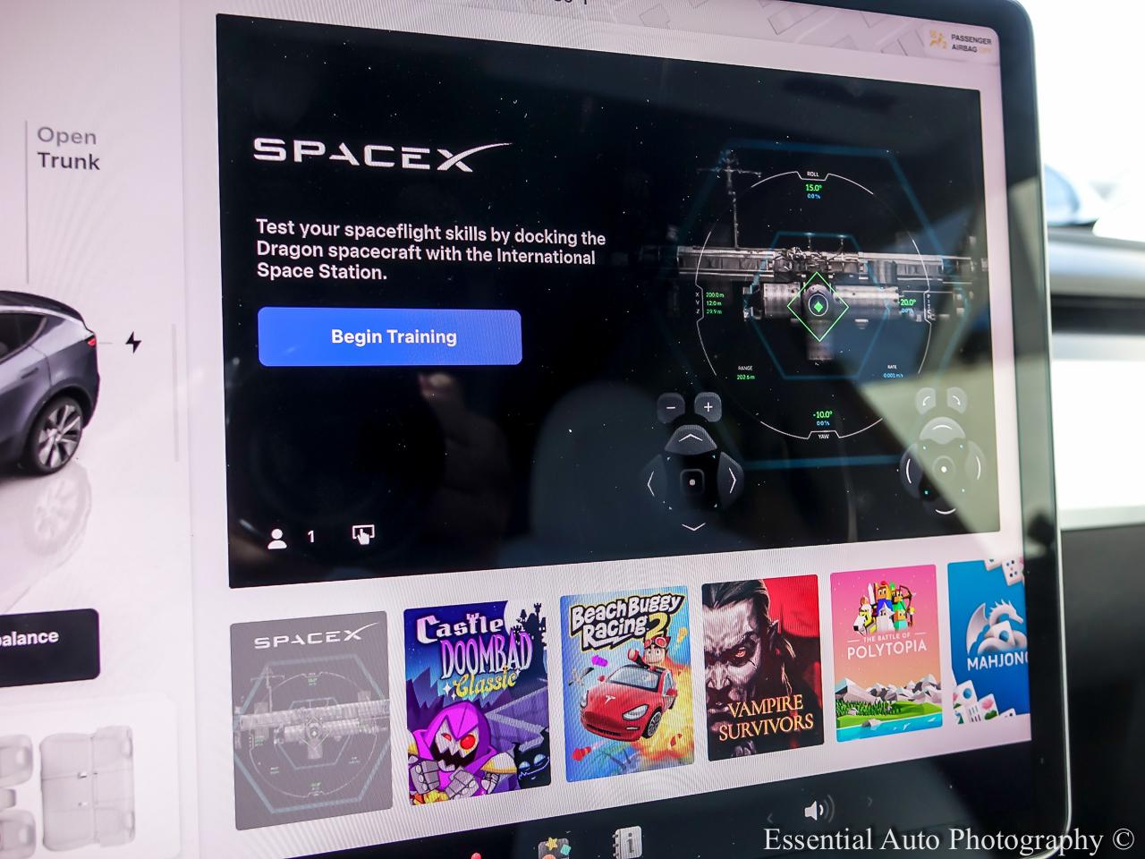 2023 Tesla Model Y Standard Range 4D SUV - Gray exterior view 16