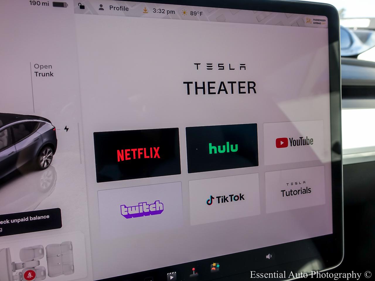 2023 Tesla Model Y Standard Range 4D SUV - Gray exterior view 17