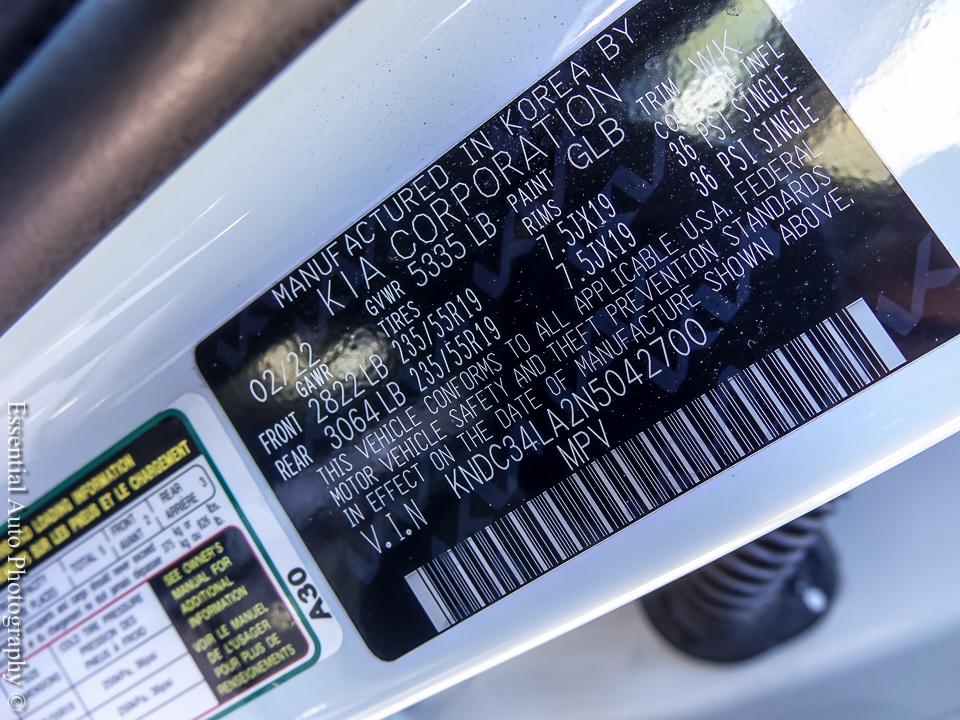 2022 Kia EV6 Wind 4D SUV RWD - White exterior view 18