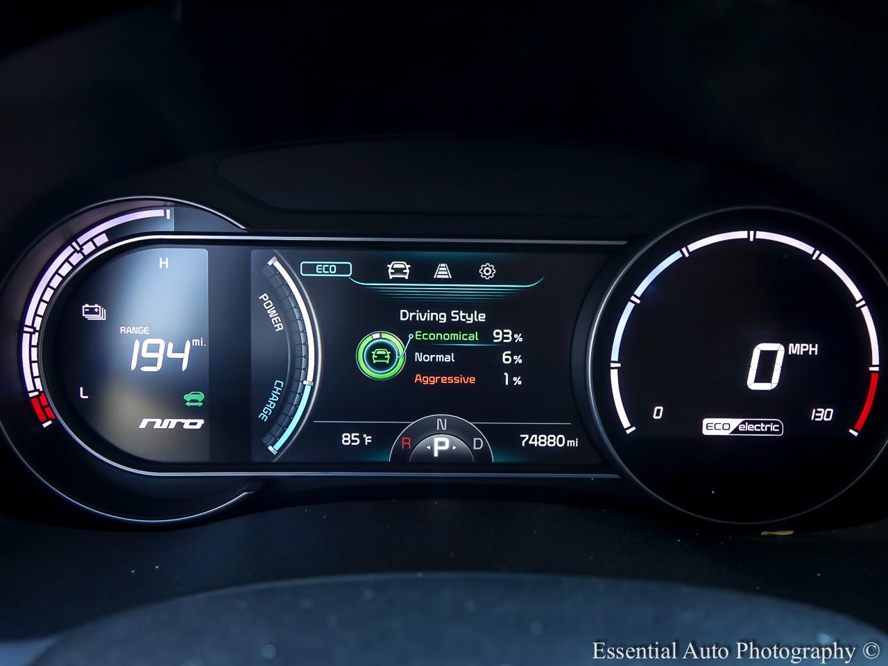 2019 Kia Niro EV EX 4D SUV - White exterior view 12