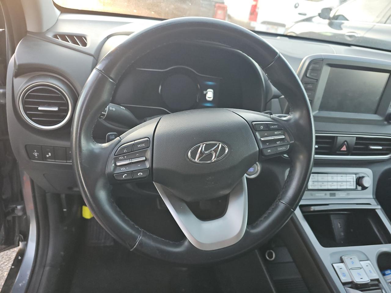 Hyundai Kona EV Limited 4D SUV FWD 2021