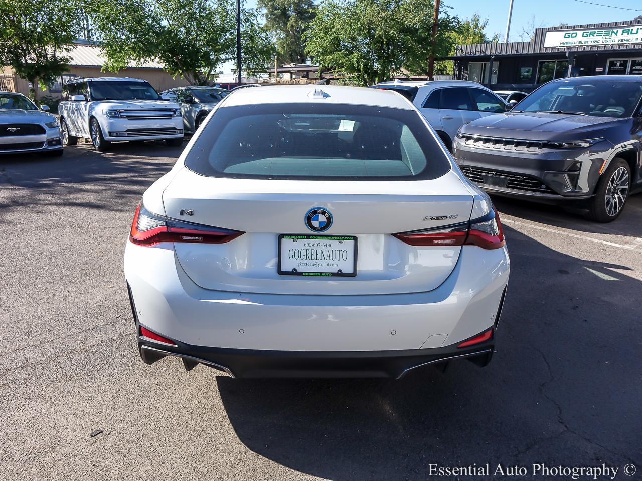 2024 BMW i4 xDrive40 4D Gran Coupe - White exterior view 5