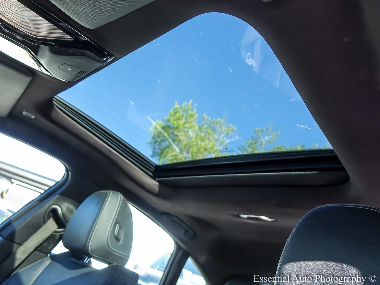 2024 BMW i4 xDrive40 4D Gran Coupe - White exterior view 9