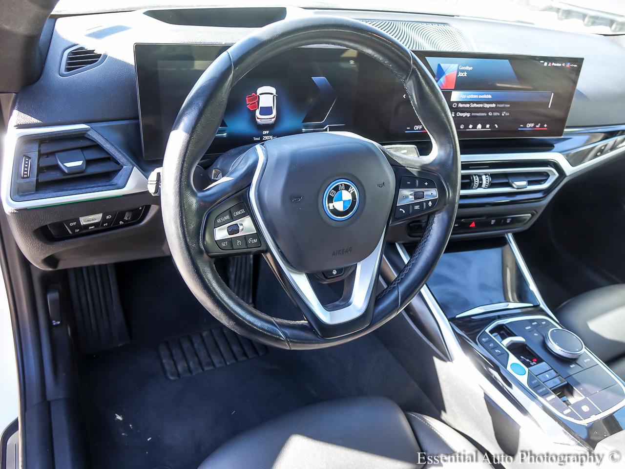 2024 BMW i4 xDrive40 4D Gran Coupe - White exterior view 10