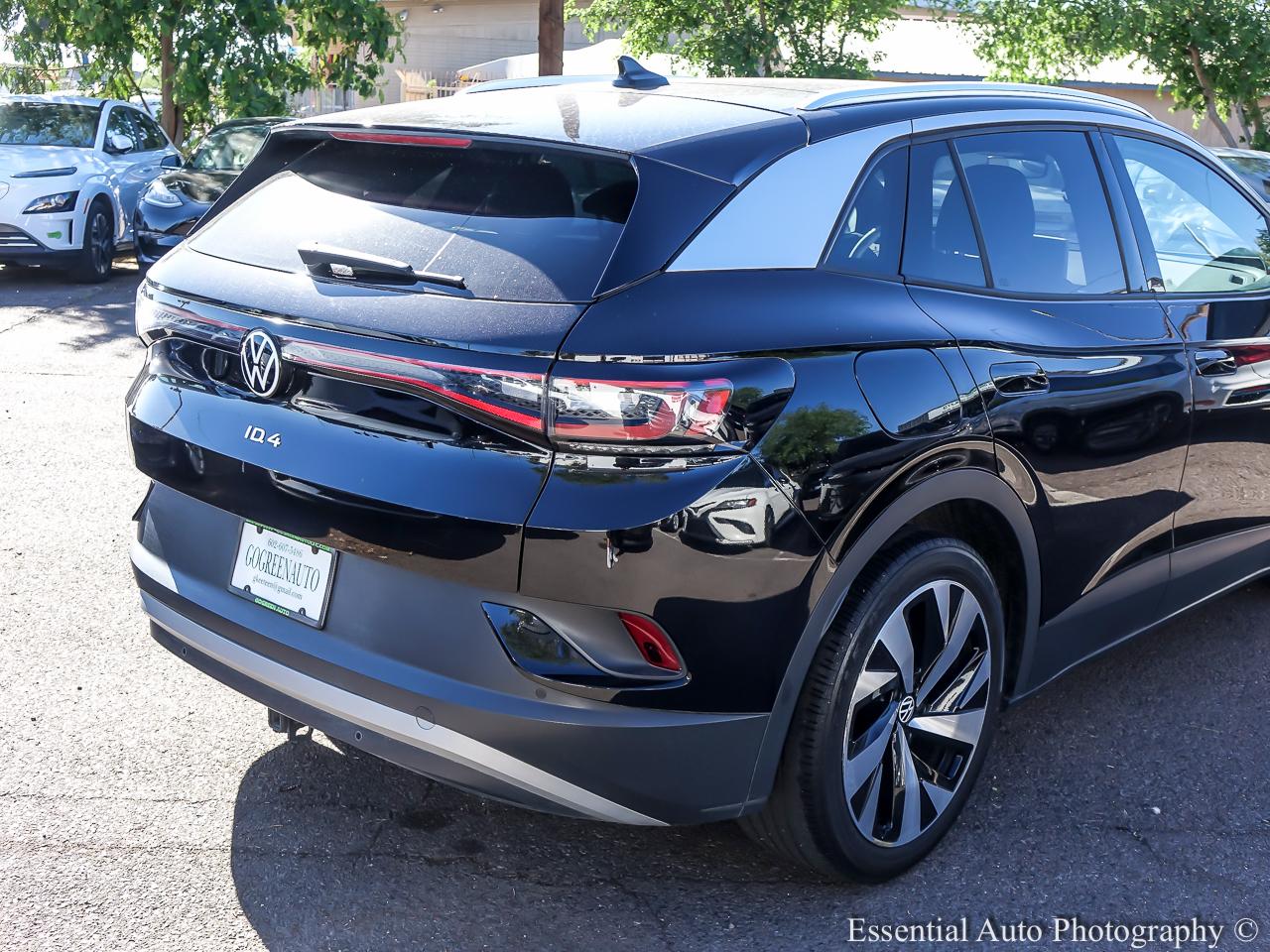 2021 Volkswagen ID.4 1st Edition 4D SUV - Black exterior view 5