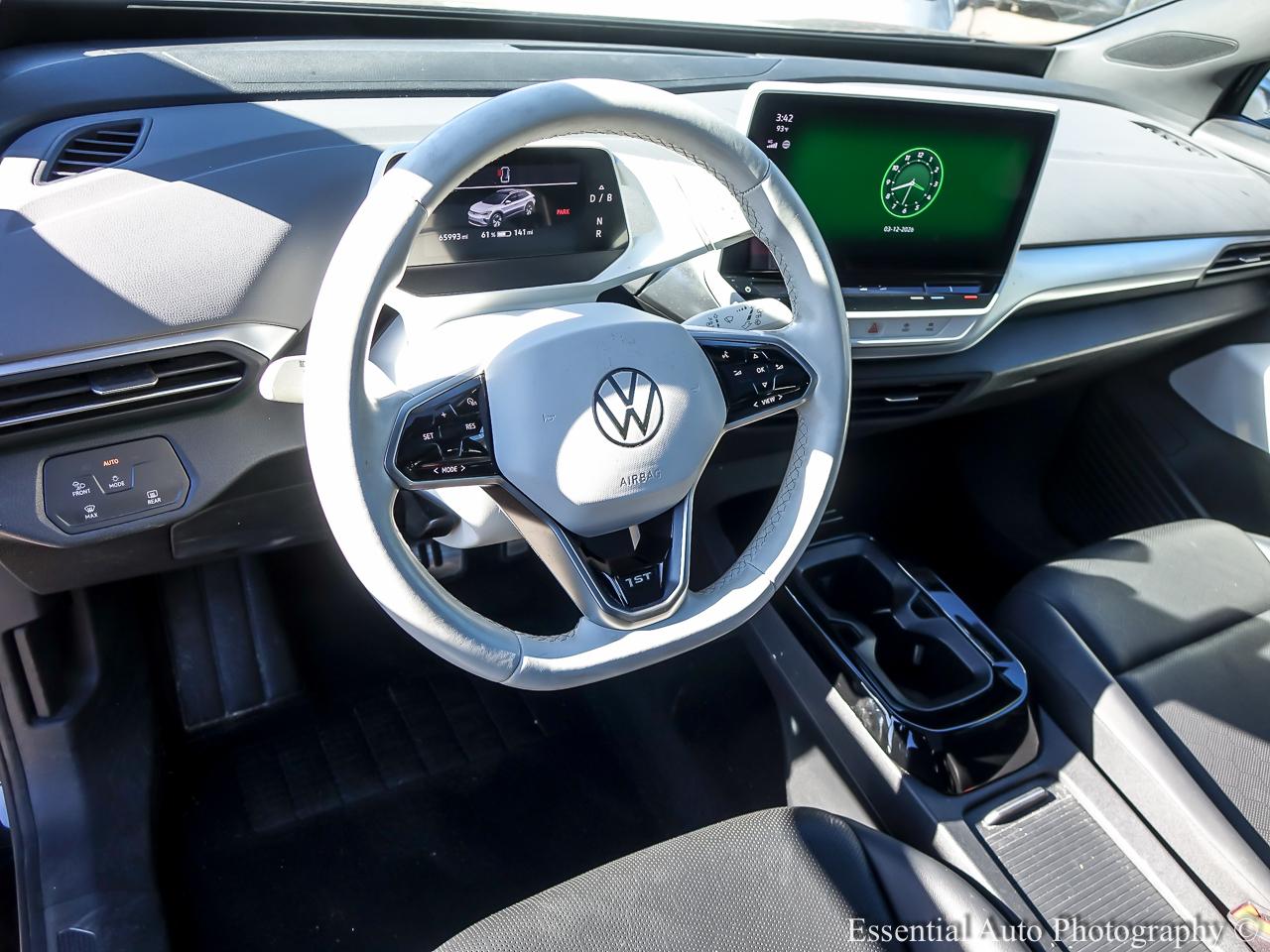 2021 Volkswagen ID.4 1st Edition 4D SUV - Black exterior view 9