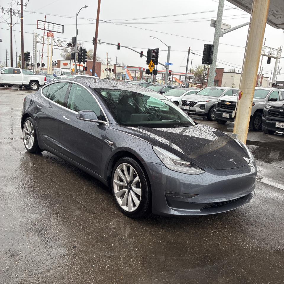 Tesla Model 3 Long Range 4D Sedan RWD 2018