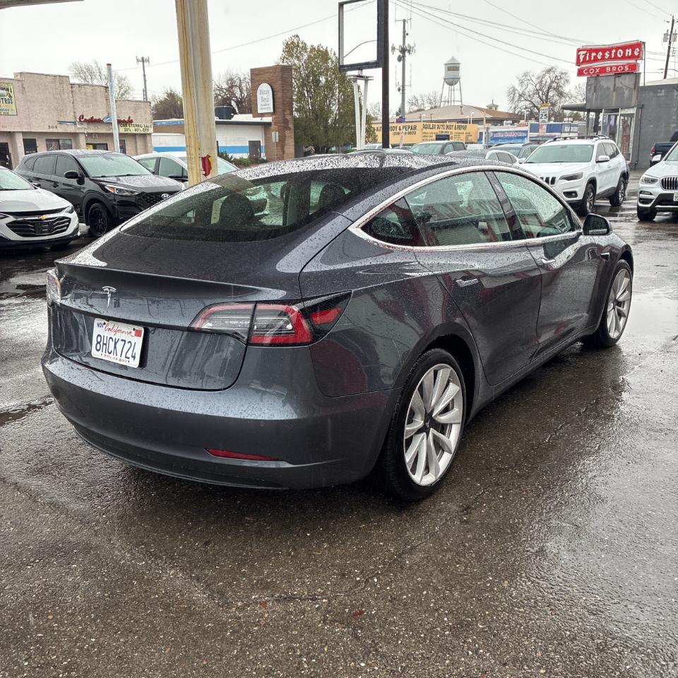 Tesla Model 3 Long Range 4D Sedan RWD 2018