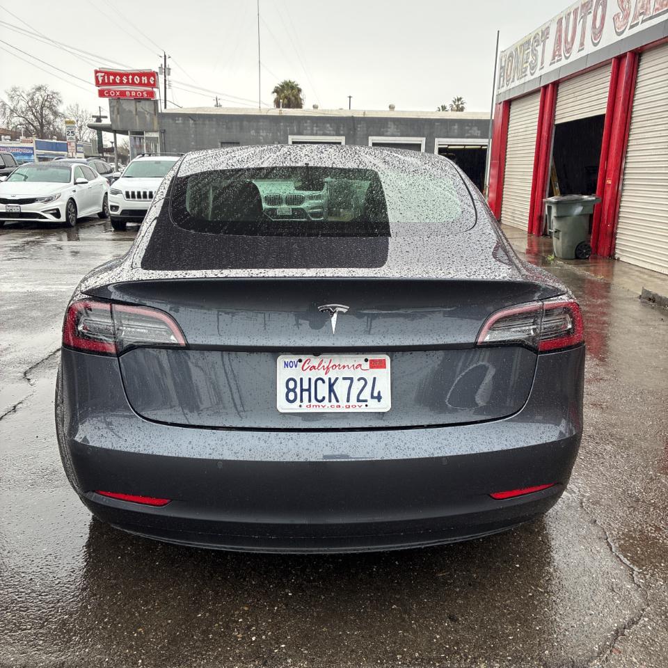 Tesla Model 3 Long Range 4D Sedan RWD 2018