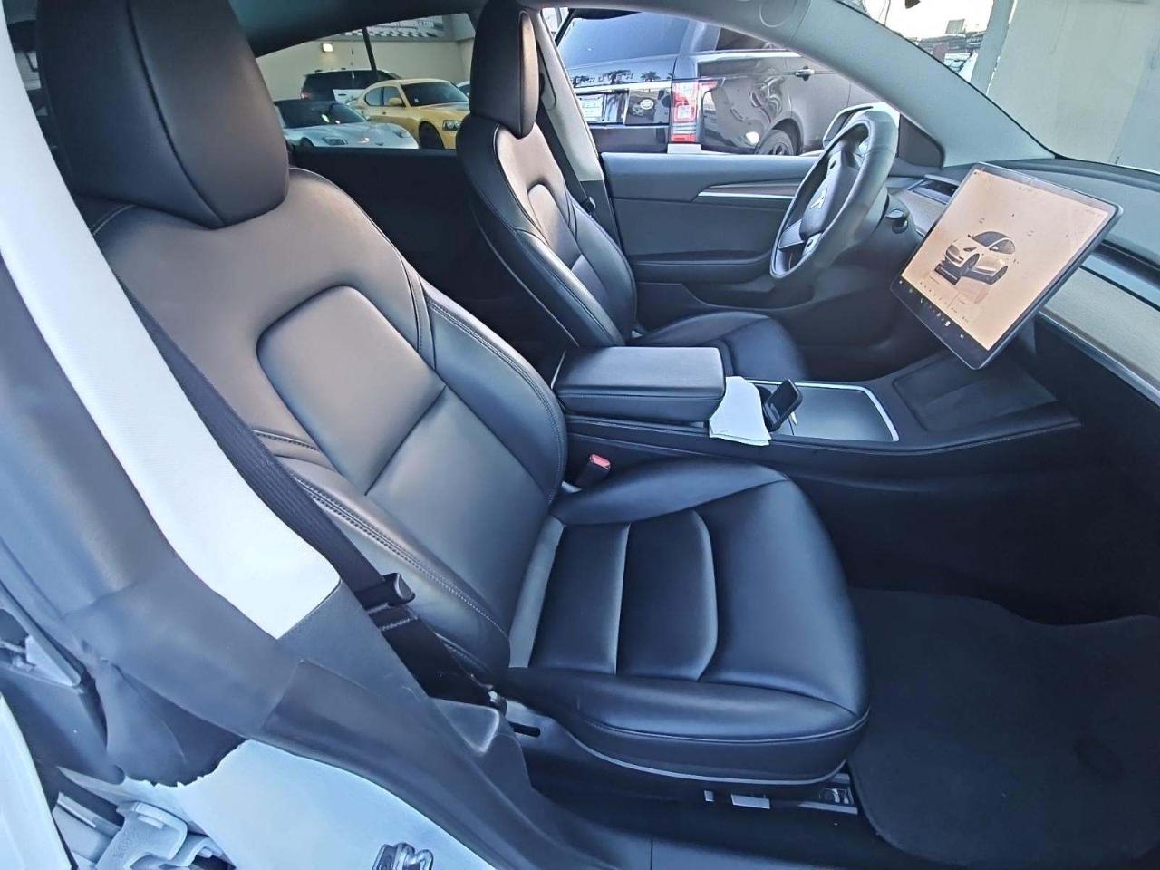 2023 Tesla Model 3 Standard Range Plus 4D Sedan RWD - White exterior view 7