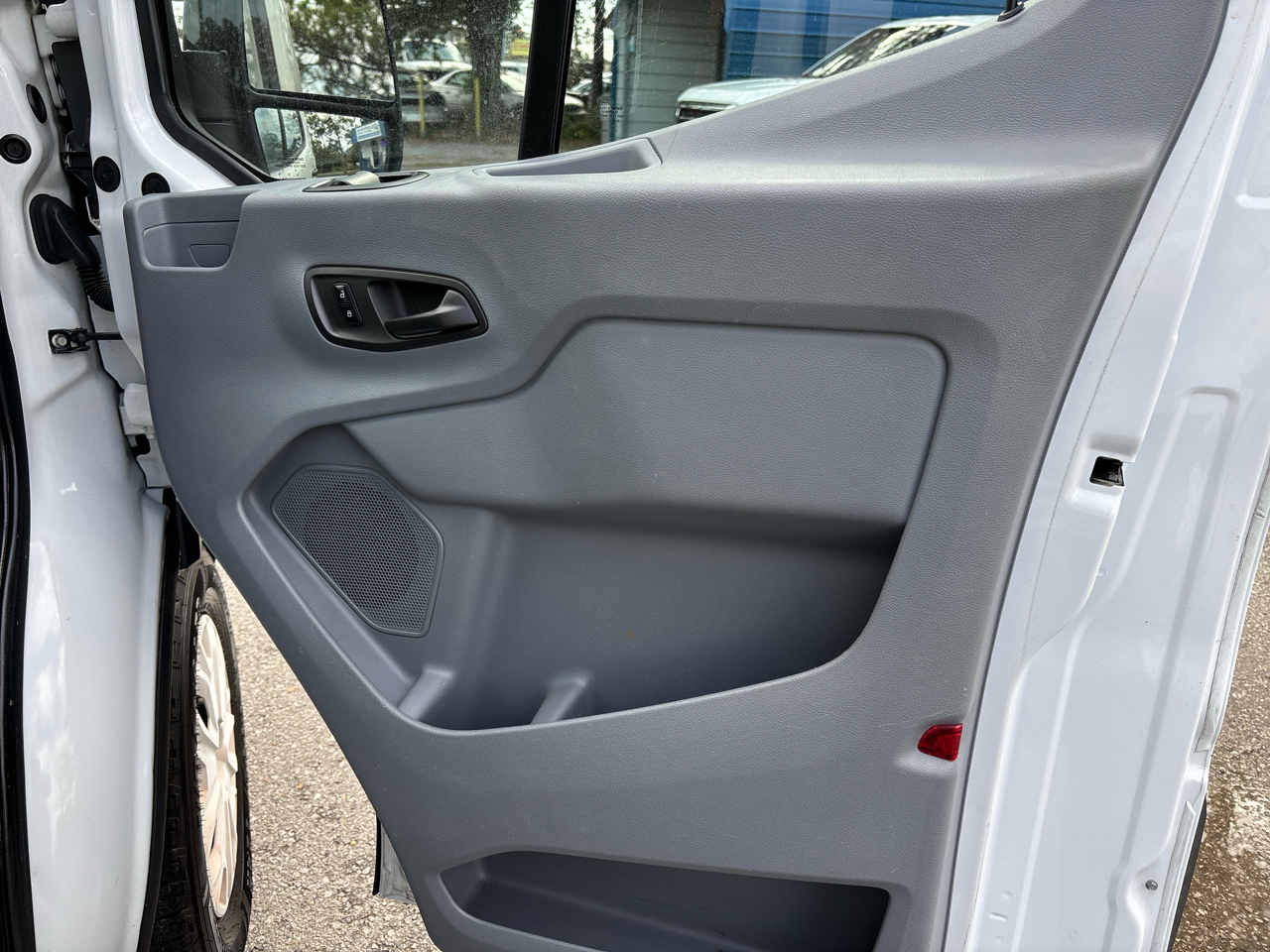 Ford Transit 250 Van Med. Roof w/Sliding Pass. 148-in. WB 2018 Ford Transit 250 Van Med. Roof w/Sliding Pass. 148-in. WB 2018