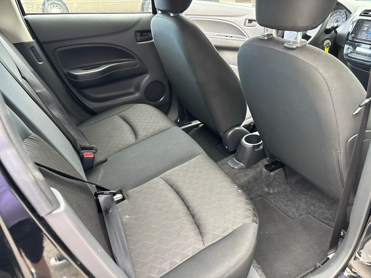 Mitsubishi Mirage ES CVT 2024