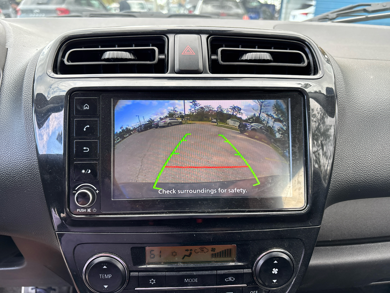 Mitsubishi Mirage ES CVT 2024