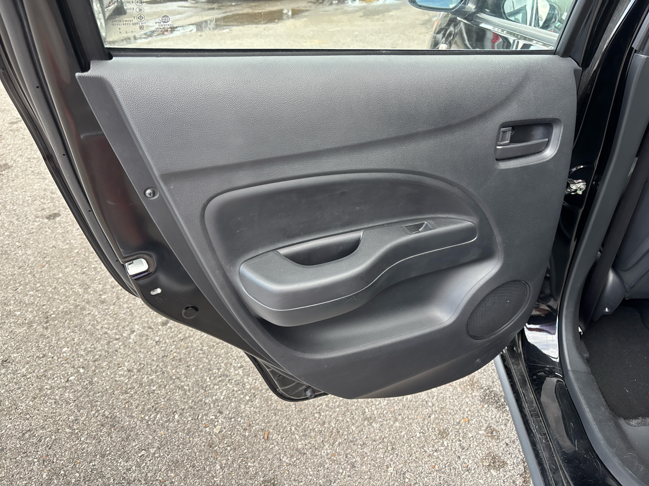 Mitsubishi Mirage ES CVT 2024