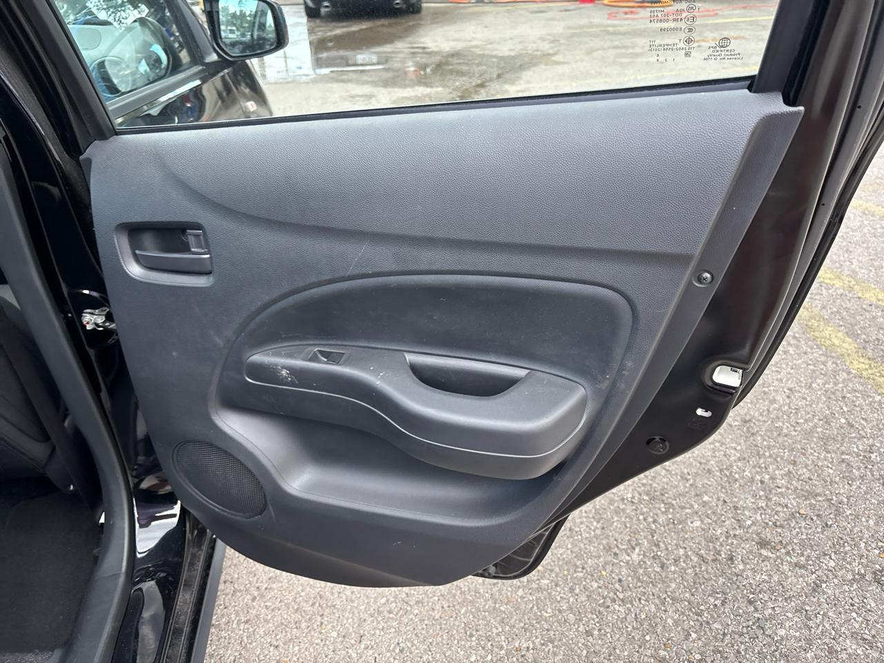 Mitsubishi Mirage ES CVT 2024