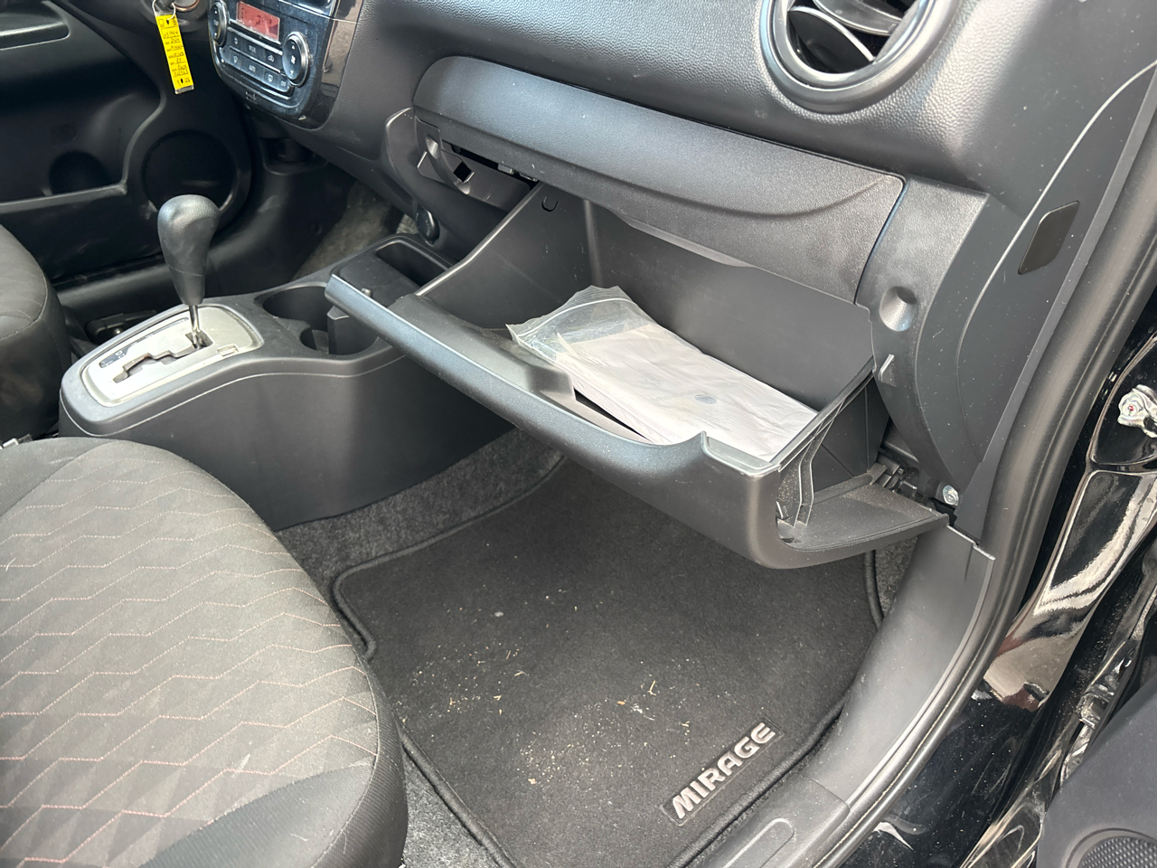 Mitsubishi Mirage ES CVT 2024