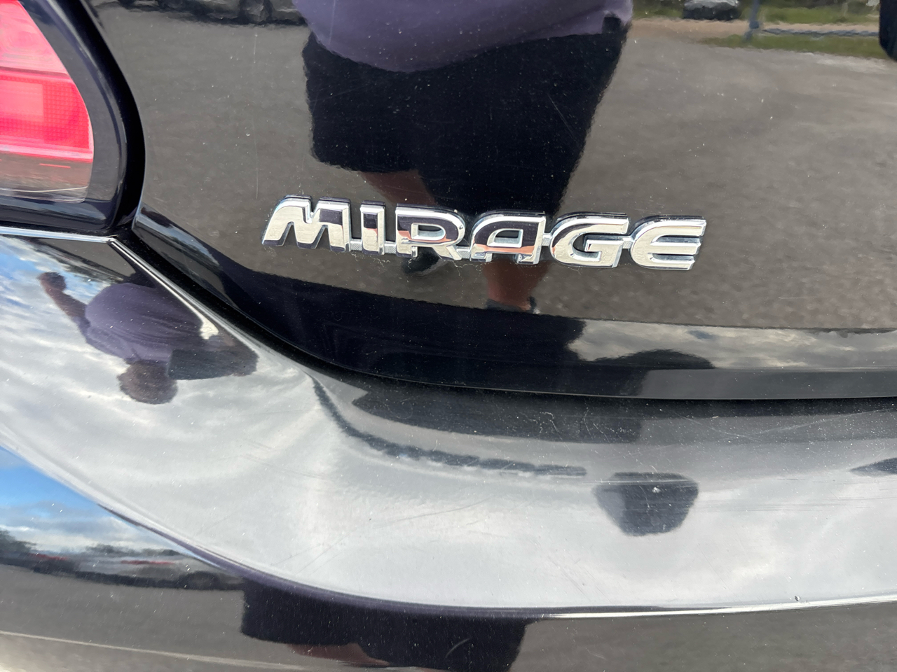 Mitsubishi Mirage ES CVT 2024