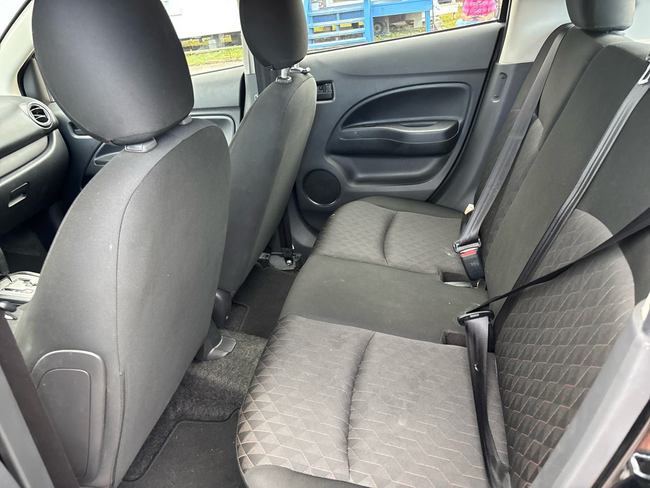 Mitsubishi Mirage ES CVT 2024