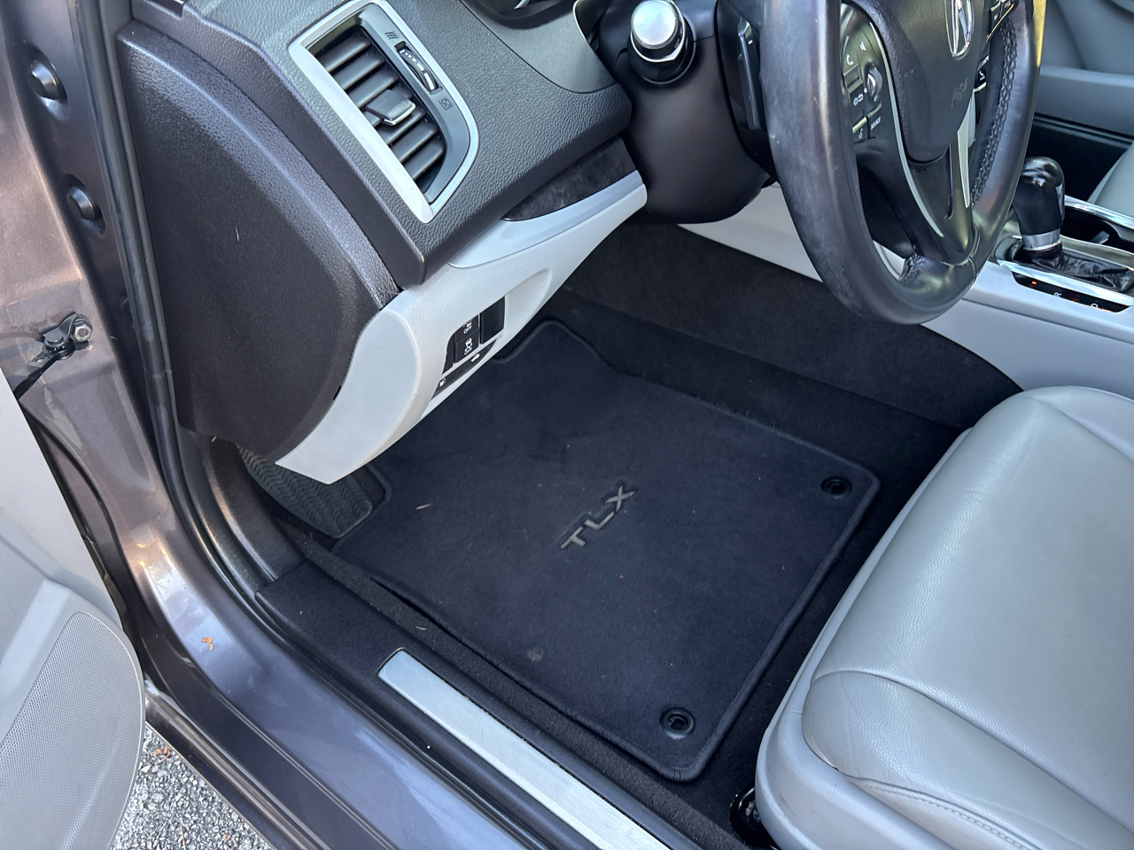 Acura TLX Base 2.4L 2020