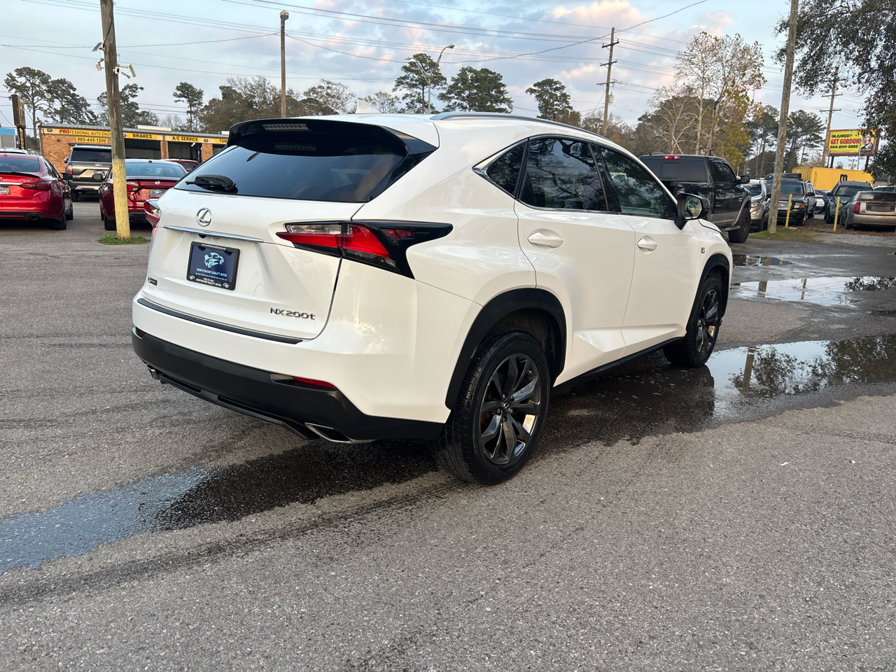 Lexus NX 200t FWD 2017