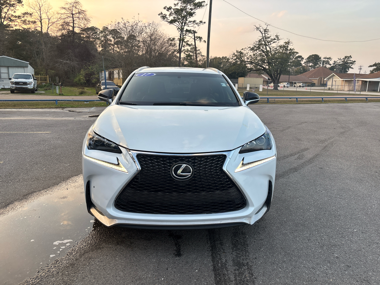 Lexus NX 200t FWD 2017