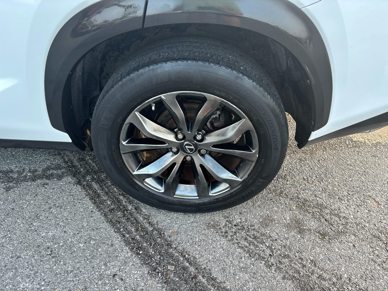 Lexus NX 200t FWD 2017