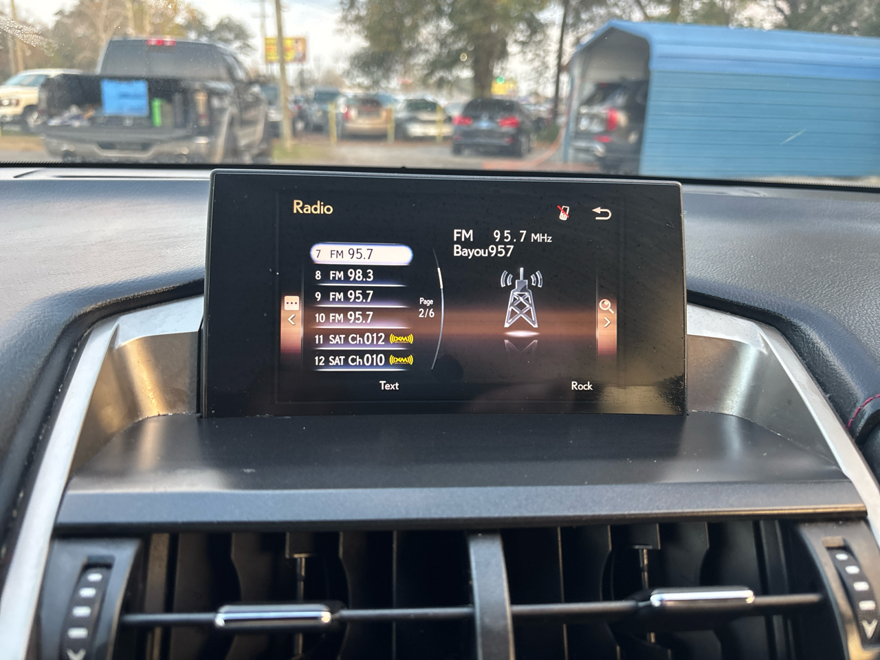 Lexus NX 200t FWD 2017